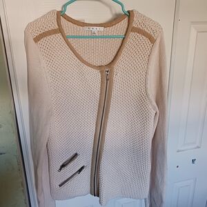 CABI Women Sweater Cream Knit with Zipper Detail fake pockets SZ L Good Conditio